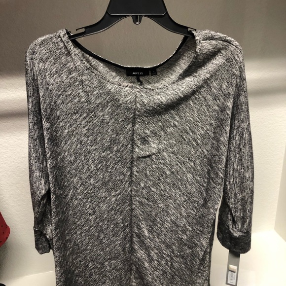 Apt 9 silver shimmer top NWT - Picture 2 of 3